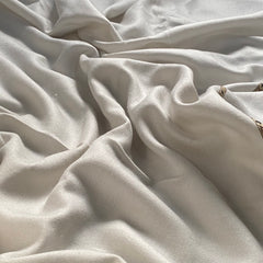 96 Woolen shawls (Ash White)