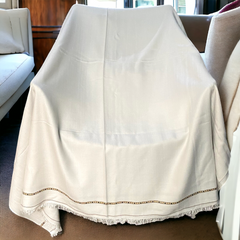 96 Woolen shawls (Ash White)