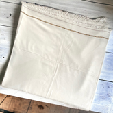 96 Woolen shawls (Ash White)